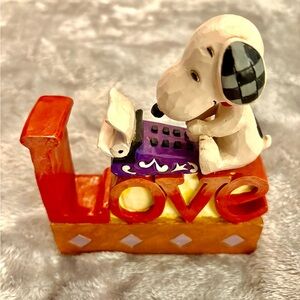 Jim Shore Valentine’s Day Snoopy
